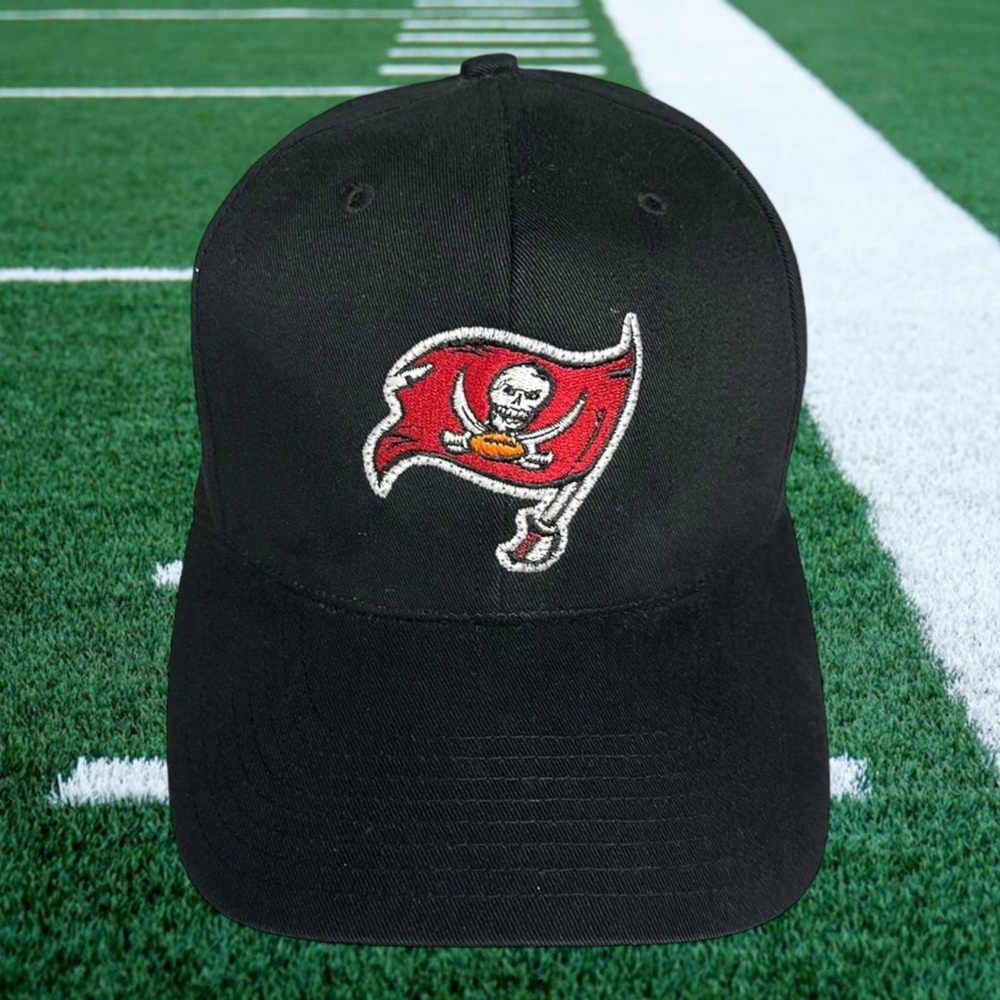 Tampa Bay Buccaneers NFL Logo Athletic Black Red Fiber Optic Light Snapback Hat